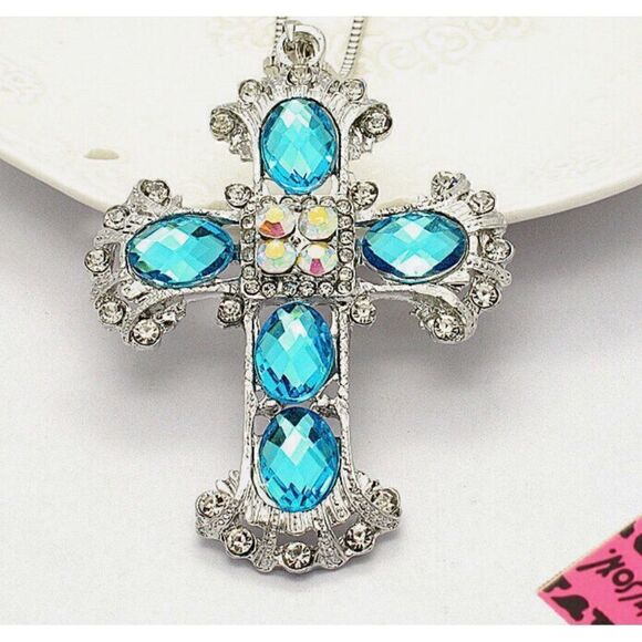 Betsey Johnson Jewelry - 🩵 Betsey Johnson stunning crystal embellished cross necklace 🩵